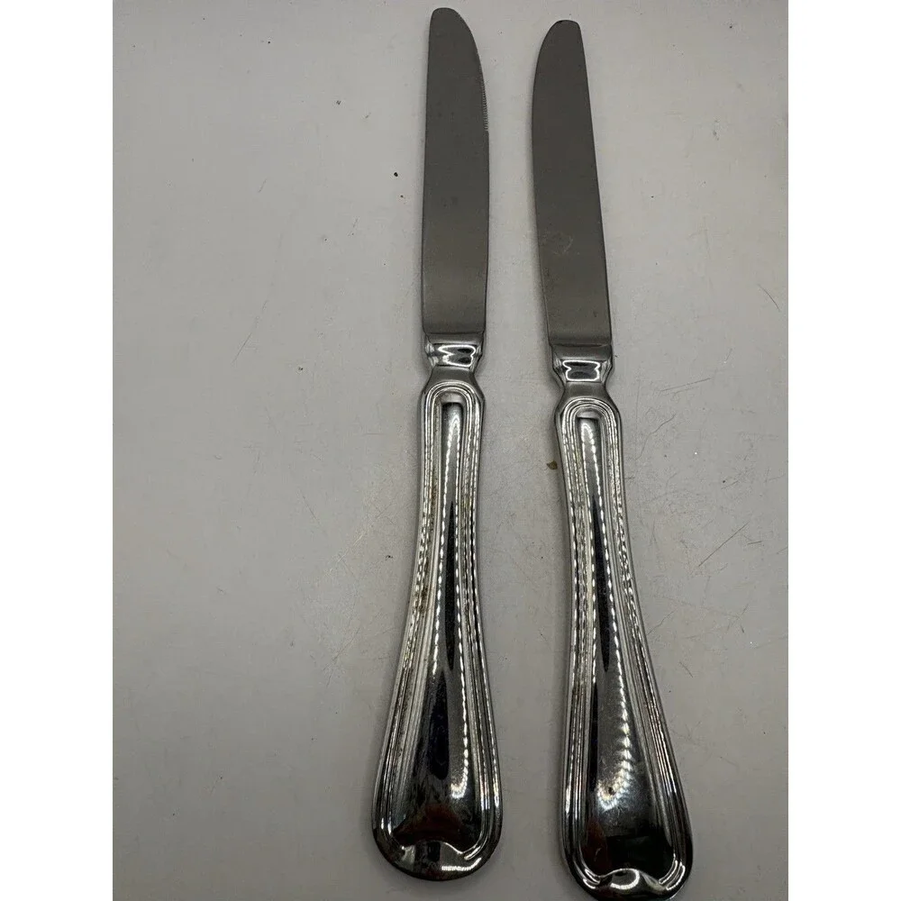 Oneida 18/10 Set Of 2 Flambe Dinner Knives 9.1/4”